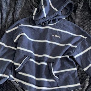 Cropped Hollister hoodie